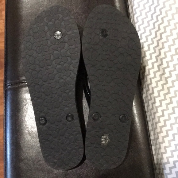 Coach Flip Flops - Picture 2 of 2